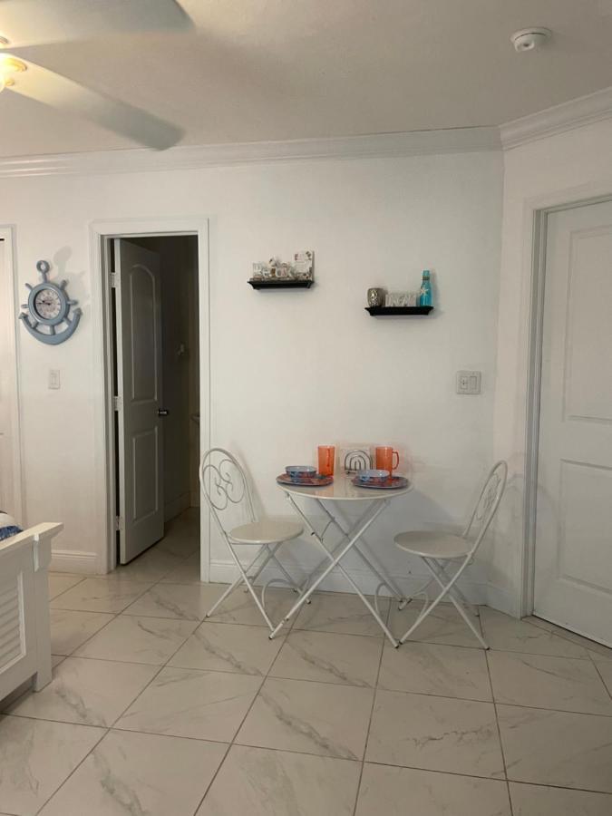 Blue Sky Apartment Fort Myers Bagian luar foto